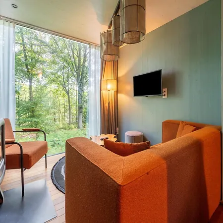 Lushwood A Forest Retreat Ferienhaus *