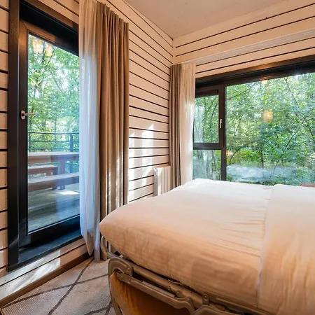 Lushwood A Forest Retreat *