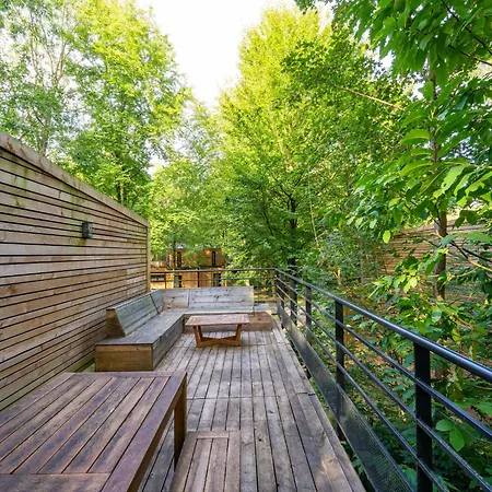 Lushwood A Forest Retreat